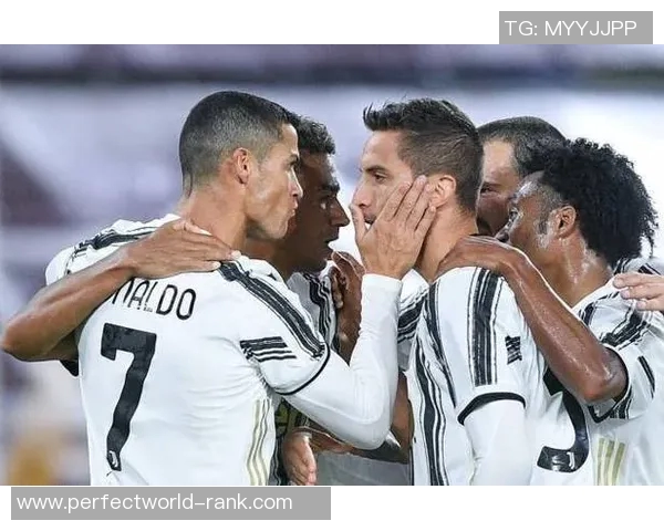 欧冠激战本菲卡与尤文图斯战成平局红牌事件引发全场热议