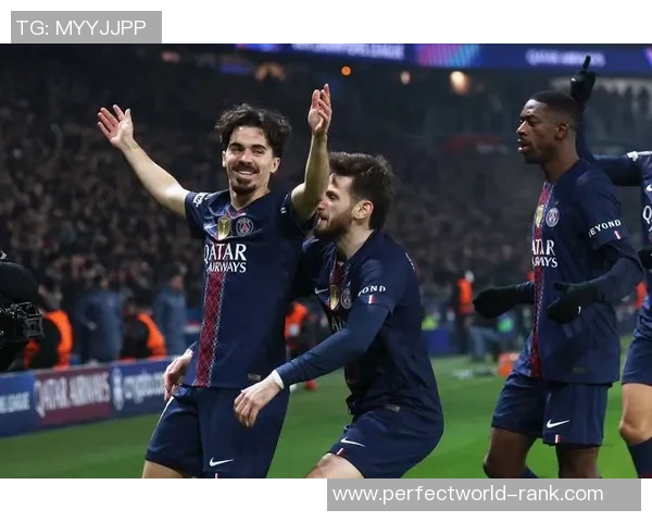 世界杯波尔图与巴黎圣日耳曼战平点球大战精彩瞬间引发全场热烈反响